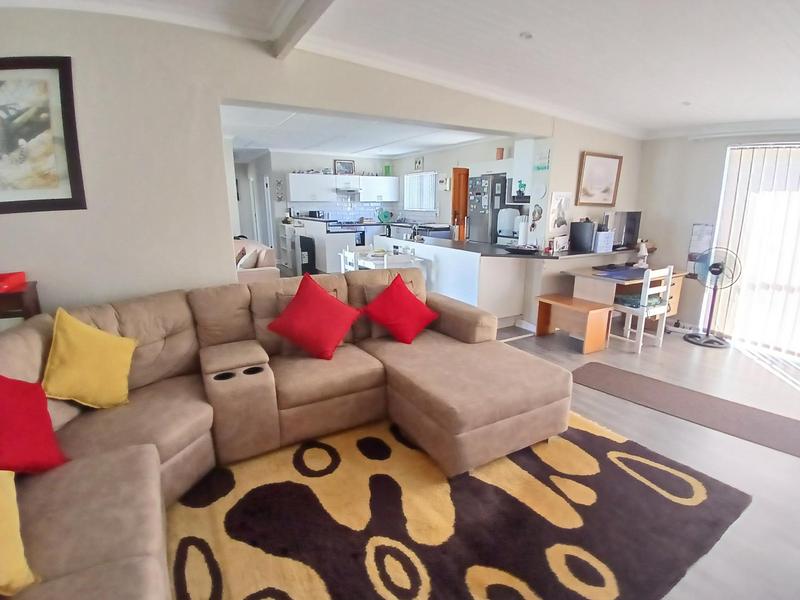 3 Bedroom Property for Sale in Stilbaai Wes Western Cape